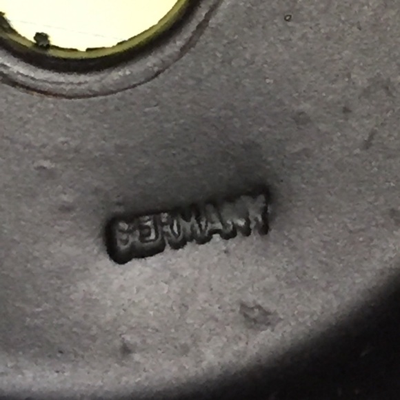 Set of 5 black terra-cotta 4.5” pots Germany - Picture 4 of 6